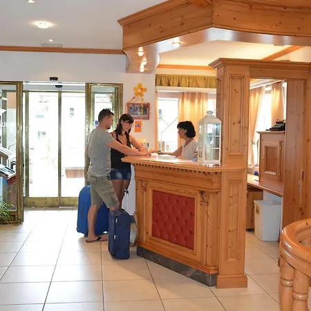 Hotel Tanja-sonnenhof 3*
